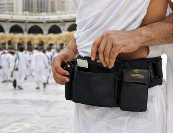 Keeps essentials close, visible, and organised